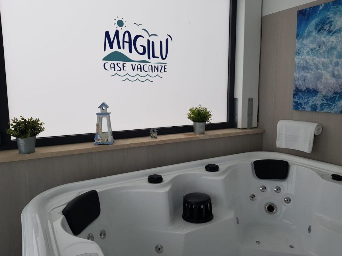 קאסטלמארה דל גולפו Magilu Case Con Jacuzzi מראה חיצוני תמונה