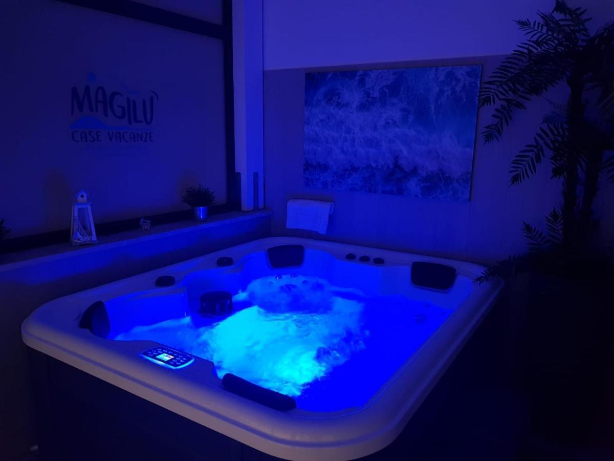 קאסטלמארה דל גולפו Magilu Case Con Jacuzzi מראה חיצוני תמונה
